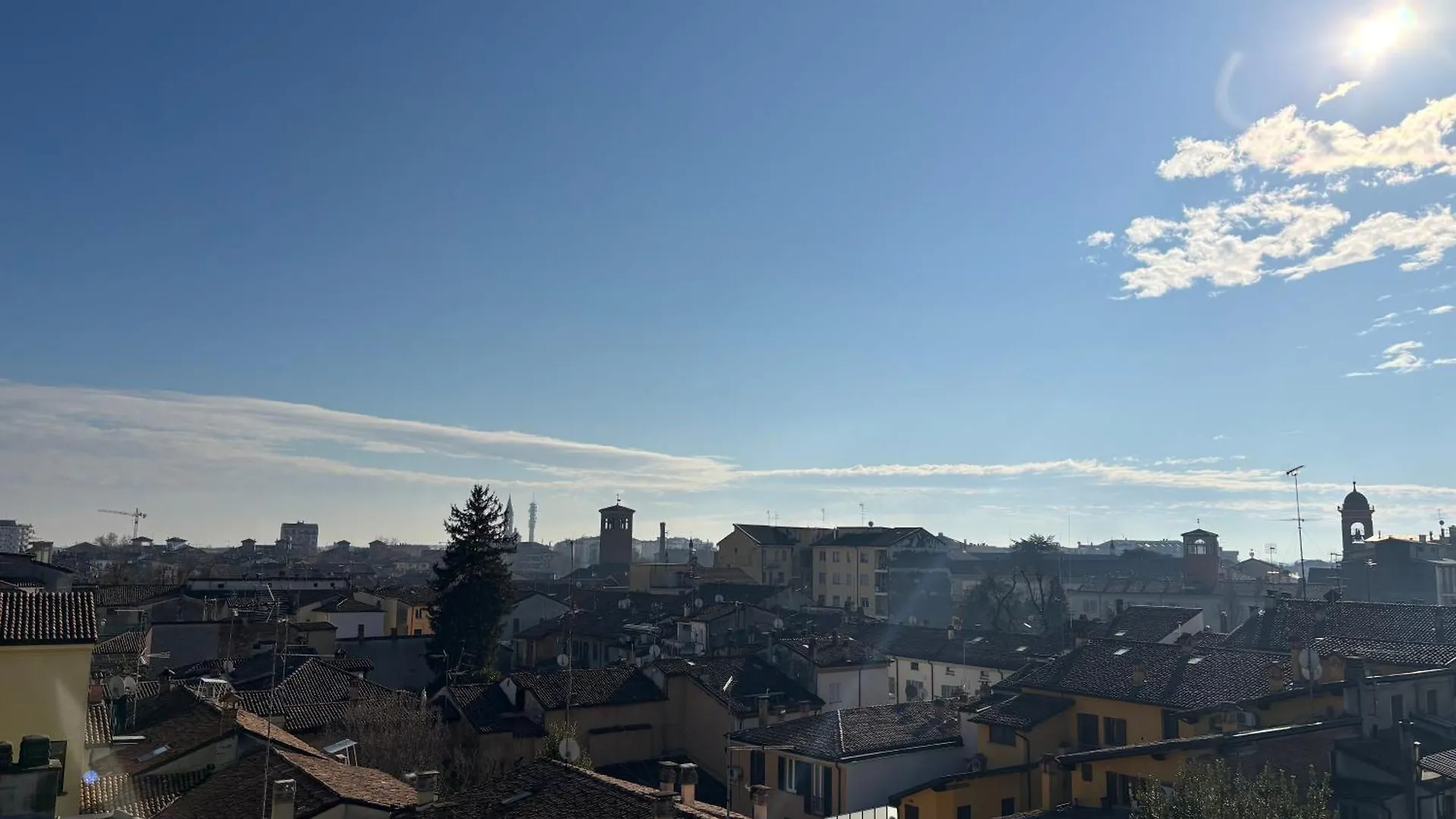 Lägenhet Pantalini Rooftop - Attico In Centro Storico Vista Duomo Piacenza